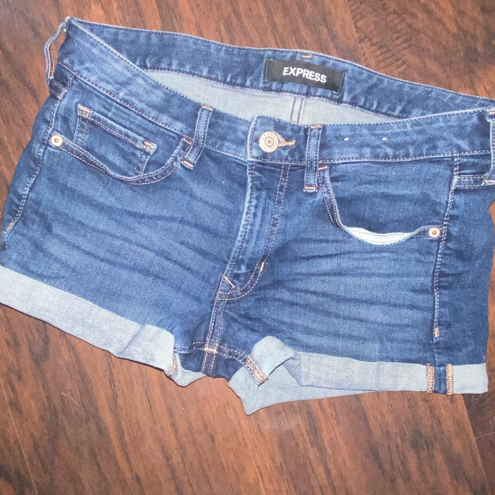 Express size 4 Jean shorts